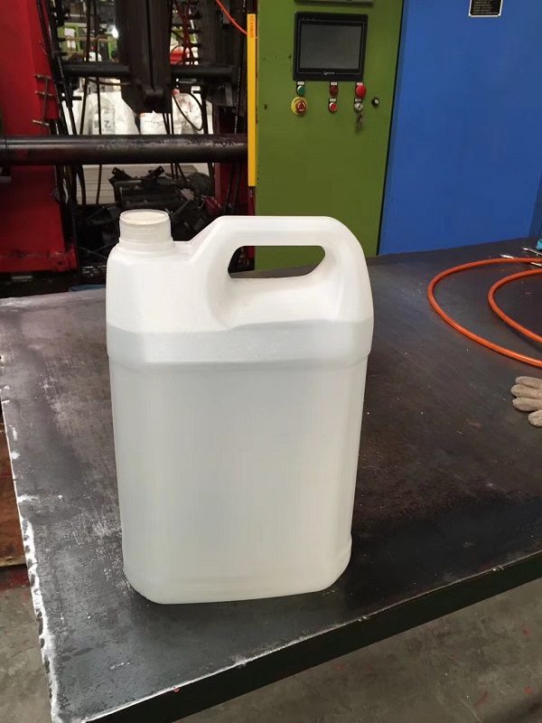 10升車用尿（niào）素塑料桶